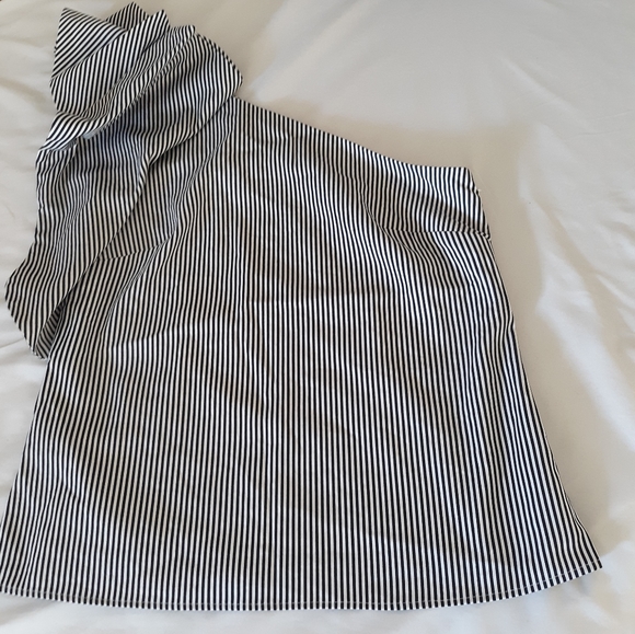 NWOT Banana Republic One Shoulder Bow Top - Picture 3 of 8